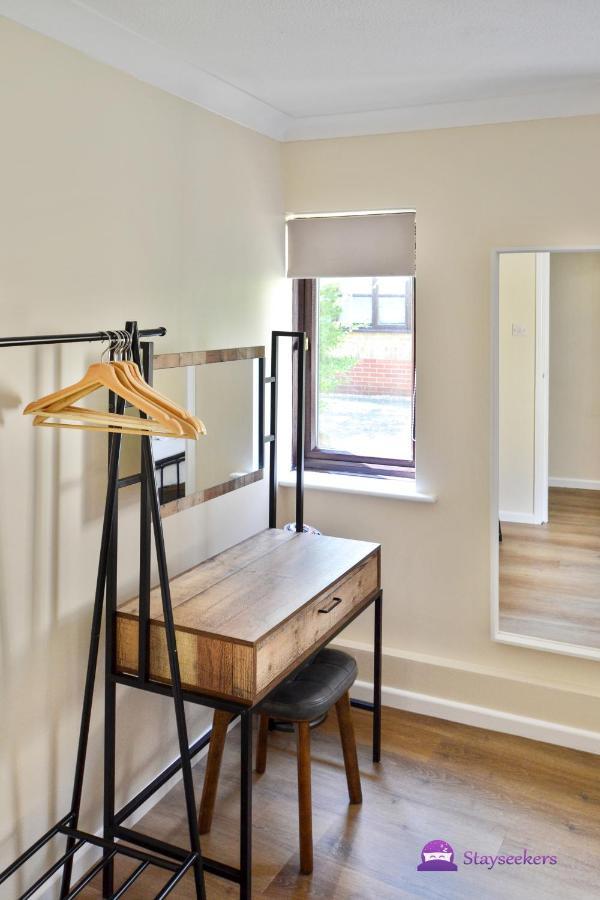 Station 1 Bed Apartment - Stayseekers Salisbury Esterno foto